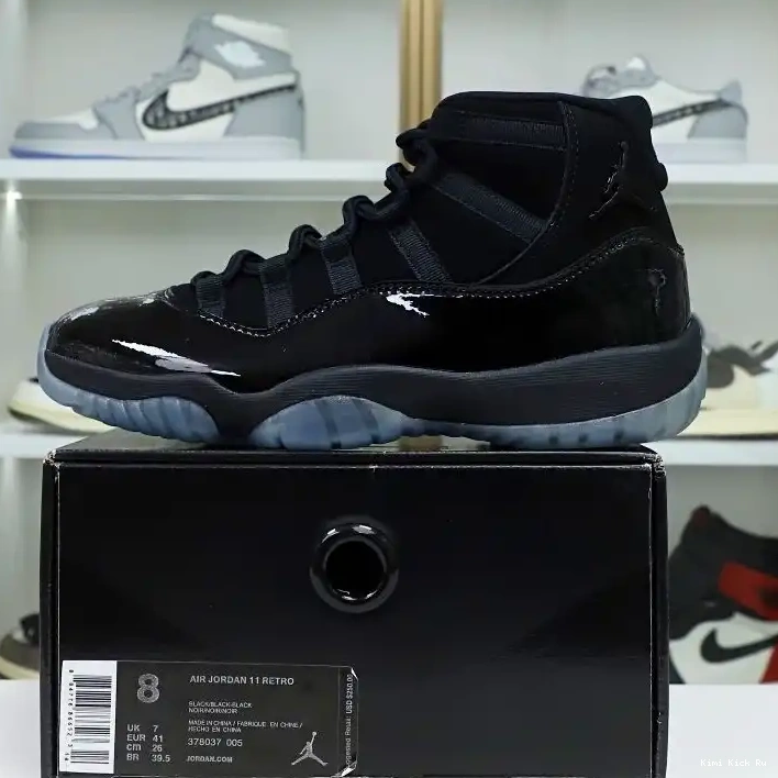 'CAP 11 AND JORDAN AIR GOWN' Kimikick RETRO 0525